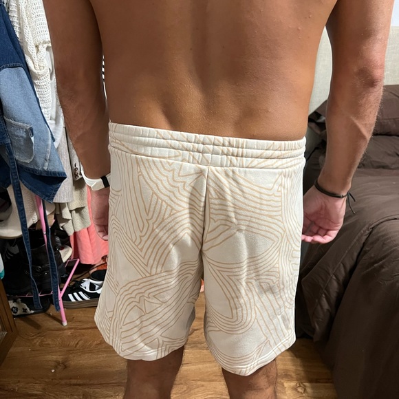 ADIDAS men’s shorts - Picture 6 of 8